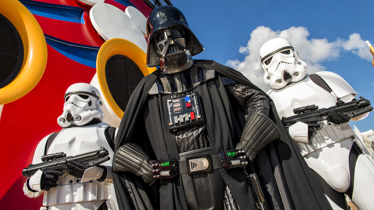 Featured image for “Meet Chewbacca, C-3PO, R2-D2, Darth Vader And More During Star Wars Day At Sea”
