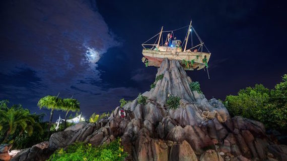 Featured image for “Incredible Summer Lights Up Disney’s Typhoon Lagoon With Disney H20 Glow Nights”