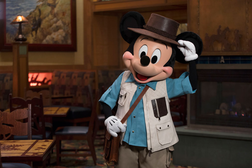 Featured image for “Reservations Now Open for New Character Dining Experiences at Disneyland Resort Hotels”