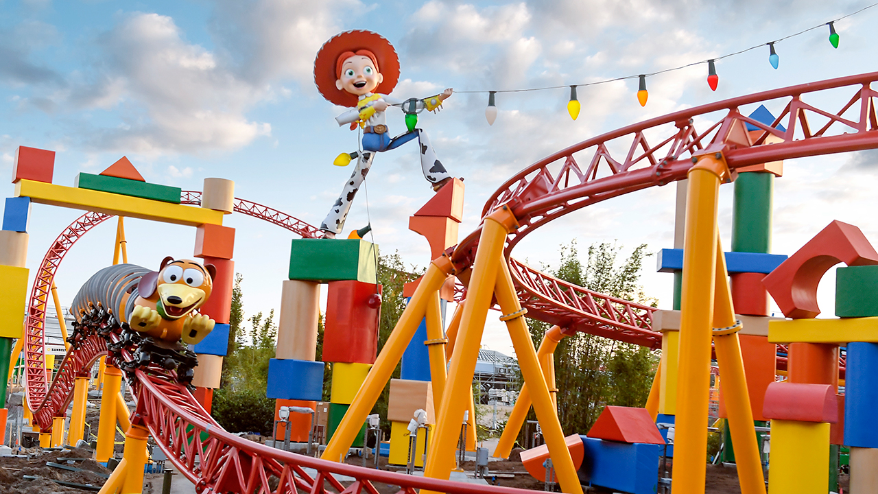 Featured image for “Slinky Dog Dash at Toy Story Land”
