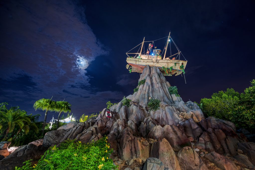Featured image for “Disney H20 Glow Nights”