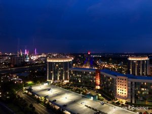 Featured image for “Universal Orlando’s Aventura Hotel Provides Modern Comfort at an Affordable Price by Liliane Opsomer”