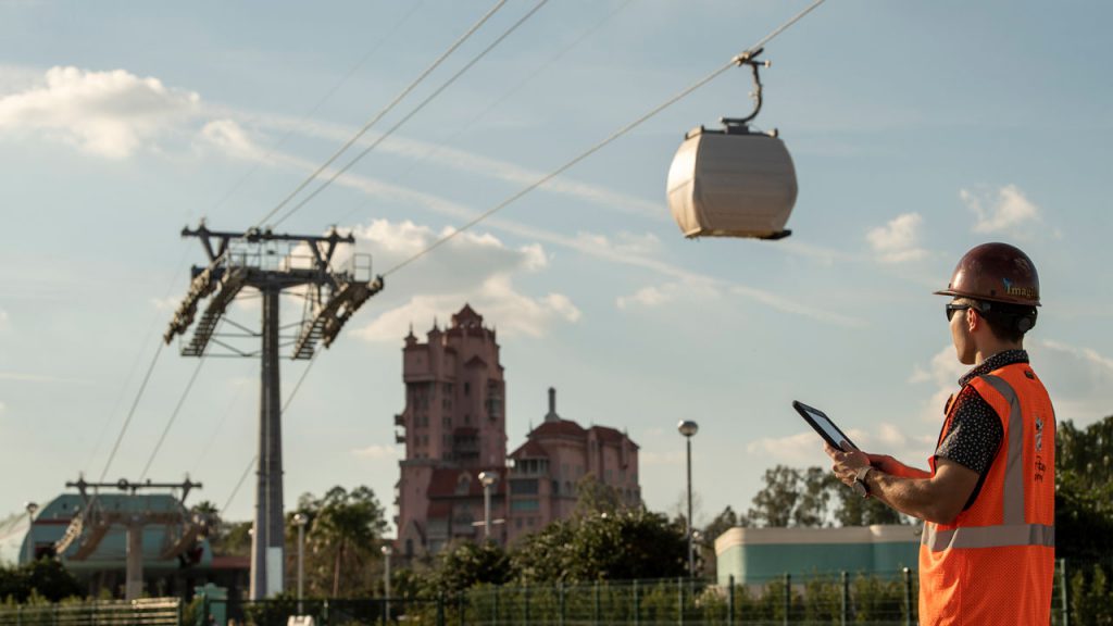 Featured image for “Skyliner Gondolas Make First Test Runs Between Caribbean Beach Resort and Hollywood Studios”