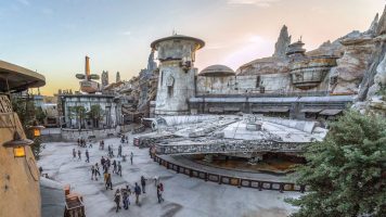 Featured image for “From Bright Suns to Rising Moons: A Day of Adventure at Star Wars: Galaxy’s Edge at Disneyland Park”