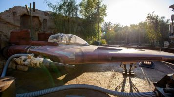 Featured image for “Starships Have Landed at Star Wars: Galaxy’s Edge in Disneyland Park”