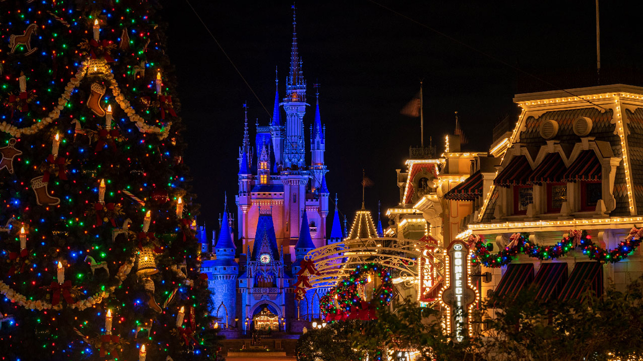 Featured image for “The Holidays Start this Weekend at Walt Disney World Resort”