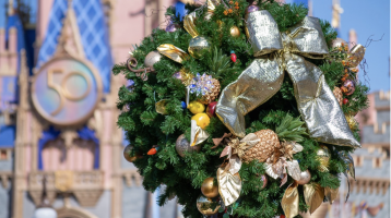 Featured image for “Holiday Services Cast Members Sprinkle 50th Anniversary Magic this Holiday Season at Walt Disney World”