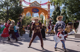 Featured image for “Plaza de la Familia at Disney California Adventure Park Celebrates the Everlasting Bonds of Family with Experiences Inspired by Día de los Muertos, Sept. 2-Nov. 2, 2022”