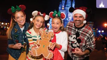 Featured image for “Festive PhotoPass Fun at Walt Disney World Resort”